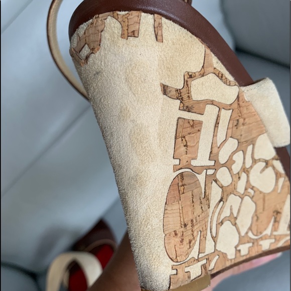 Carolina Herrera Natural suede Ankle Strap Wedge - Picture 13 of 15